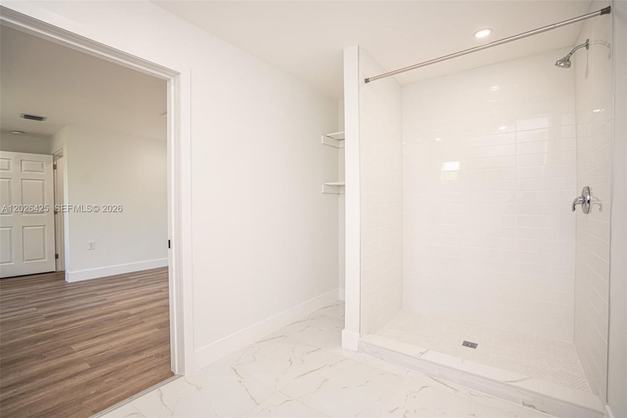 20720 NW 34 Avenue, Miami Gardens, FL 33056 Photo