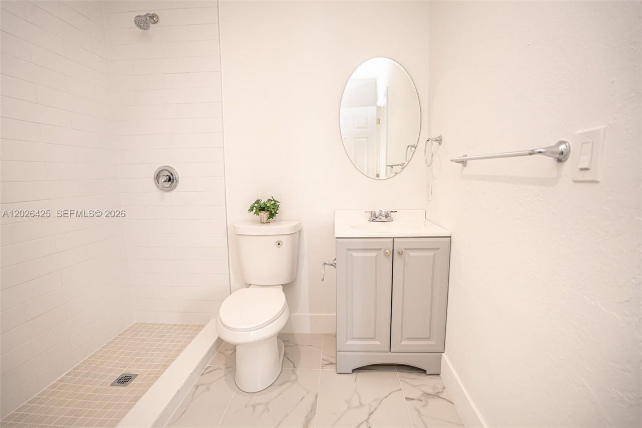 20720 NW 34 Avenue, Miami Gardens, FL 33056 Photo