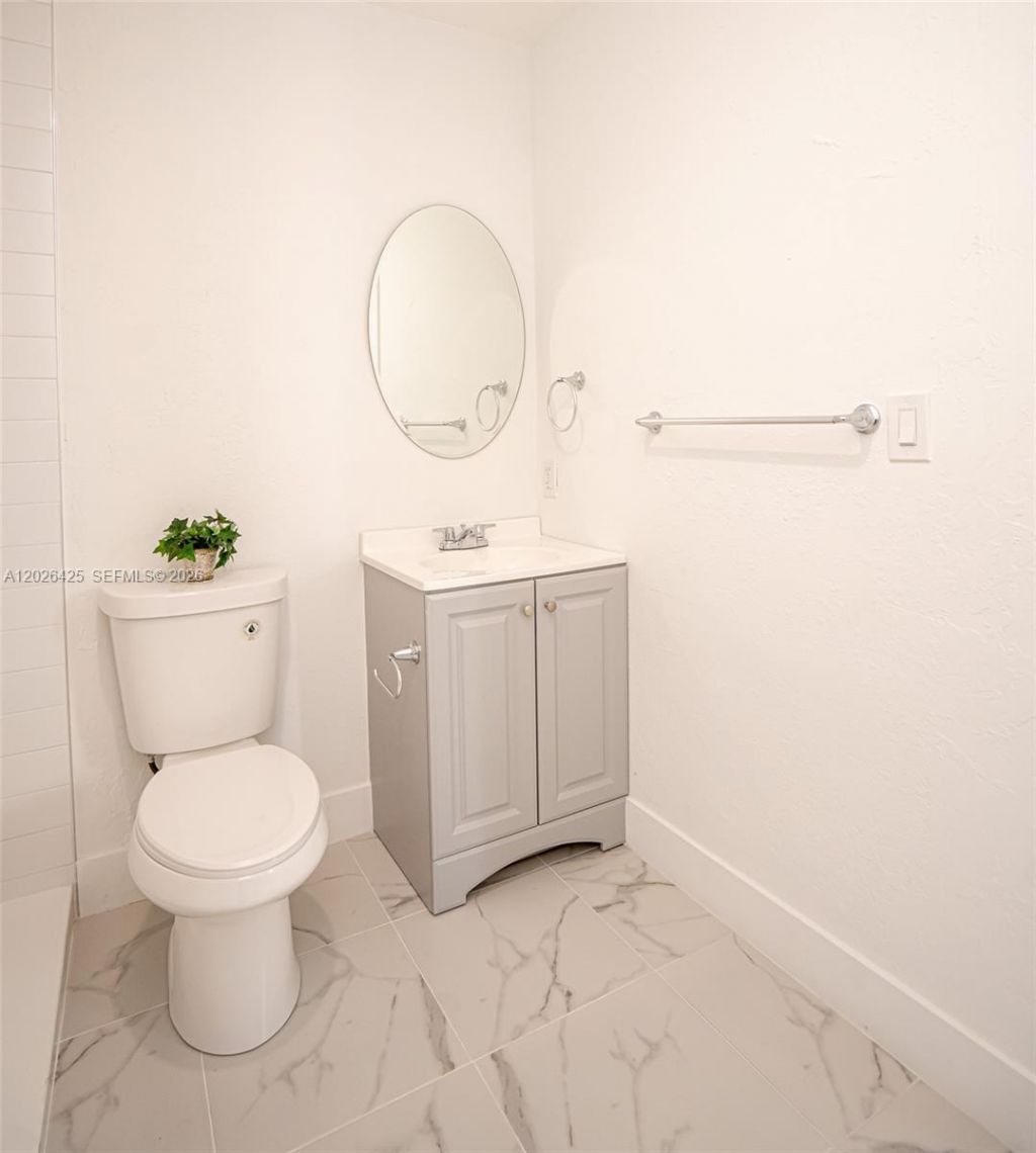 20720 NW 34 Avenue, Miami Gardens, FL 33056 Photo