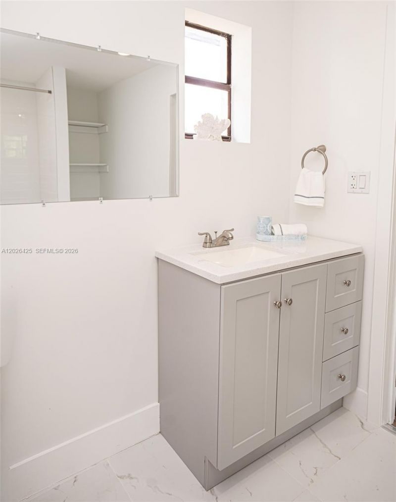 20720 NW 34 Avenue, Miami Gardens, FL 33056 Photo