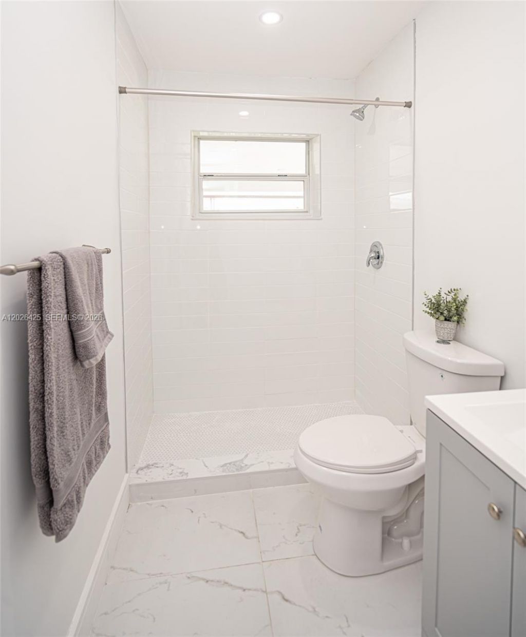20720 NW 34 Avenue, Miami Gardens, FL 33056 Photo