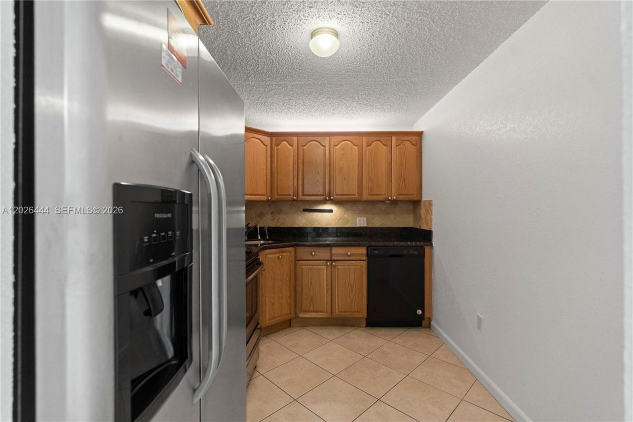 7100 NW 17th St , Unit 219, Plantation, FL 33313 Photo