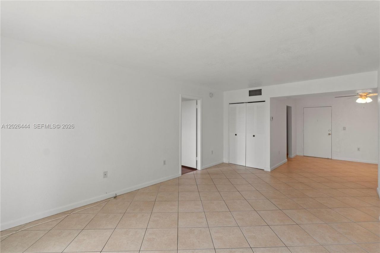 7100 NW 17th St , Unit 219, Plantation, FL 33313 Photo
