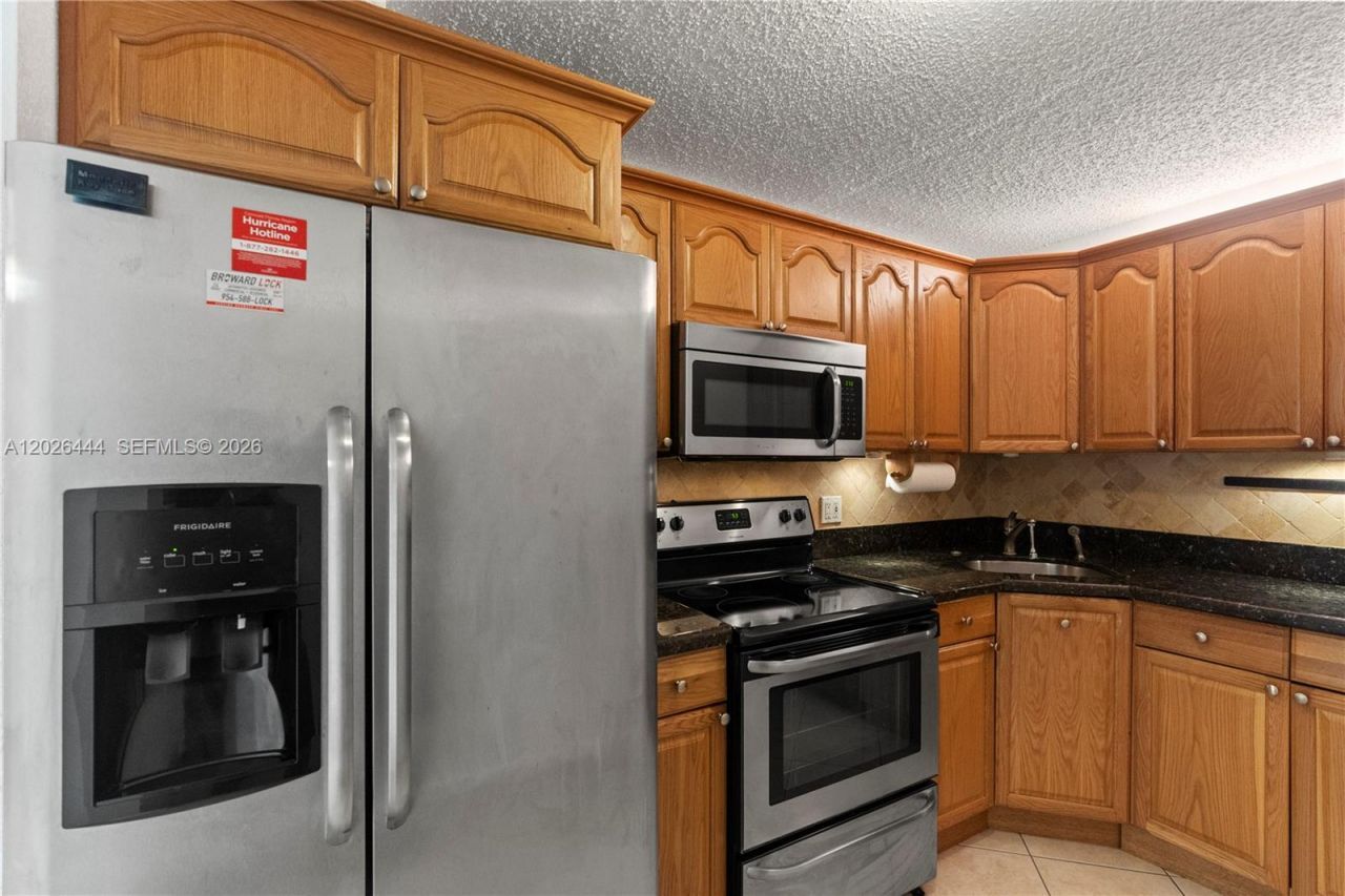 7100 NW 17th St , Unit 219, Plantation, FL 33313 Photo