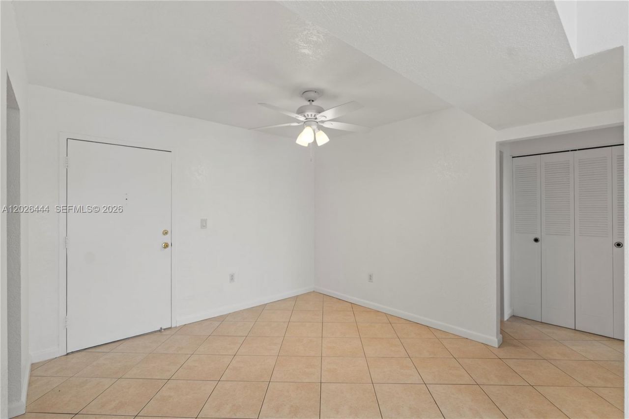 7100 NW 17th St , Unit 219, Plantation, FL 33313 Photo