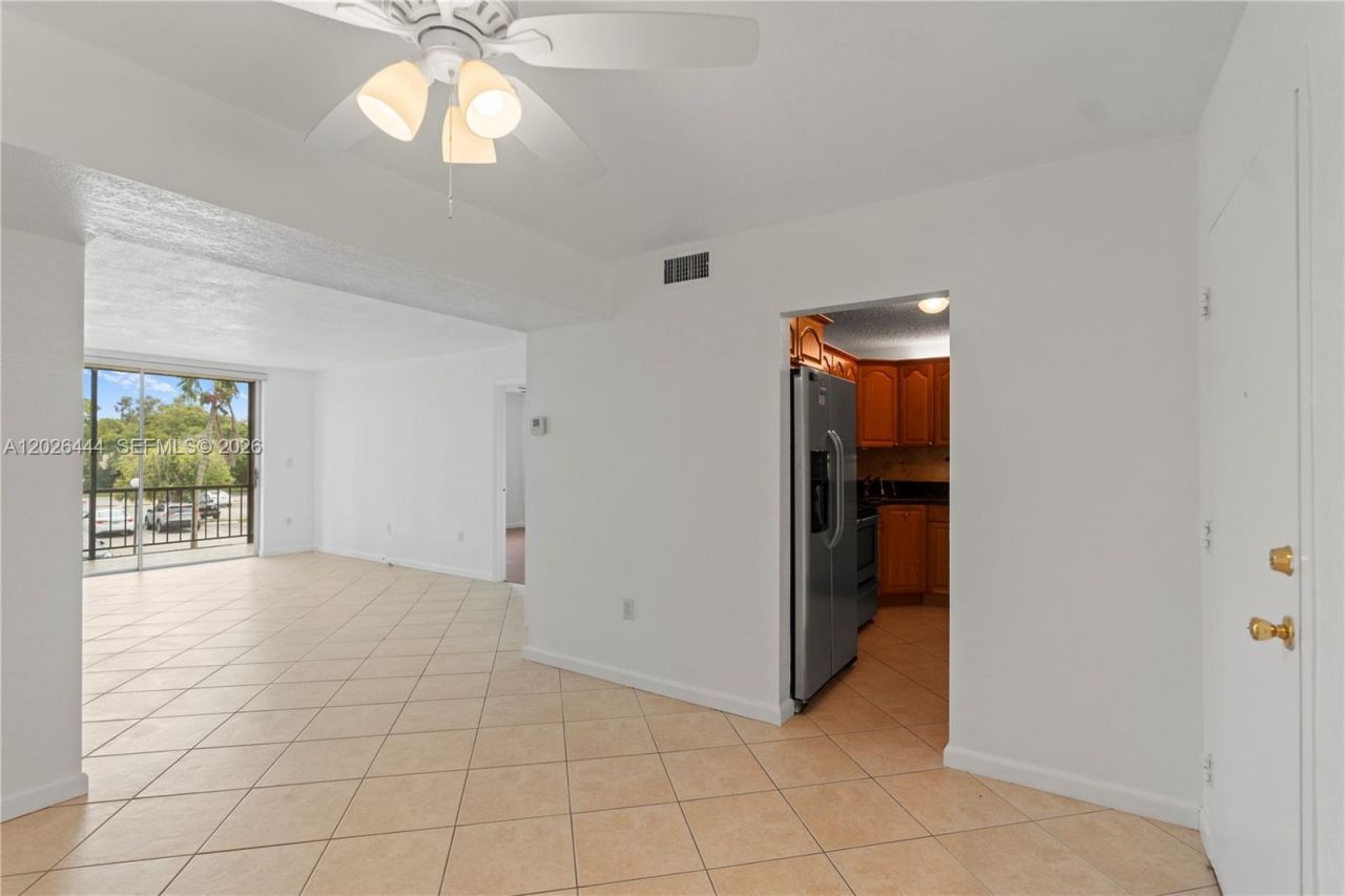 7100 NW 17th St , Unit 219, Plantation, FL 33313 Photo