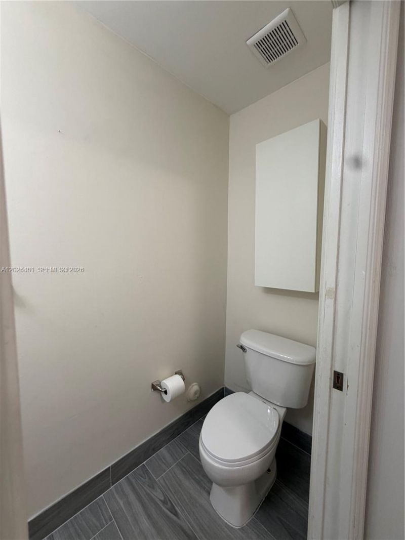 6202 NW 115th Pl , Unit 336, Doral, FL 33178 Photo