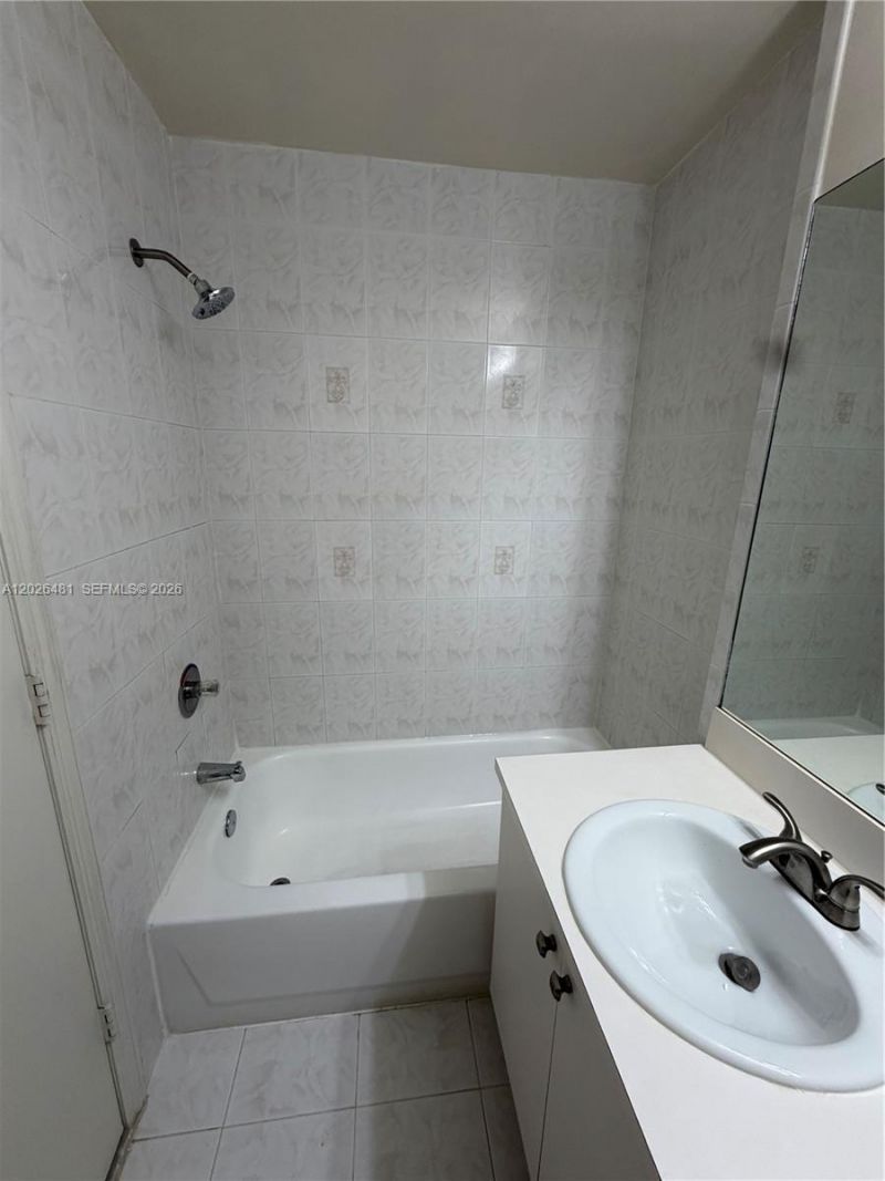 6202 NW 115th Pl , Unit 336, Doral, FL 33178 Photo