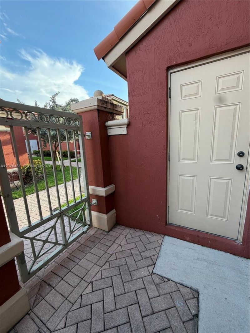 6202 NW 115th Pl , Unit 336, Doral, FL 33178 Photo