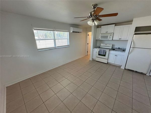 318 Tarpon Dr , Unit 1, Cape Coral, FL 33904