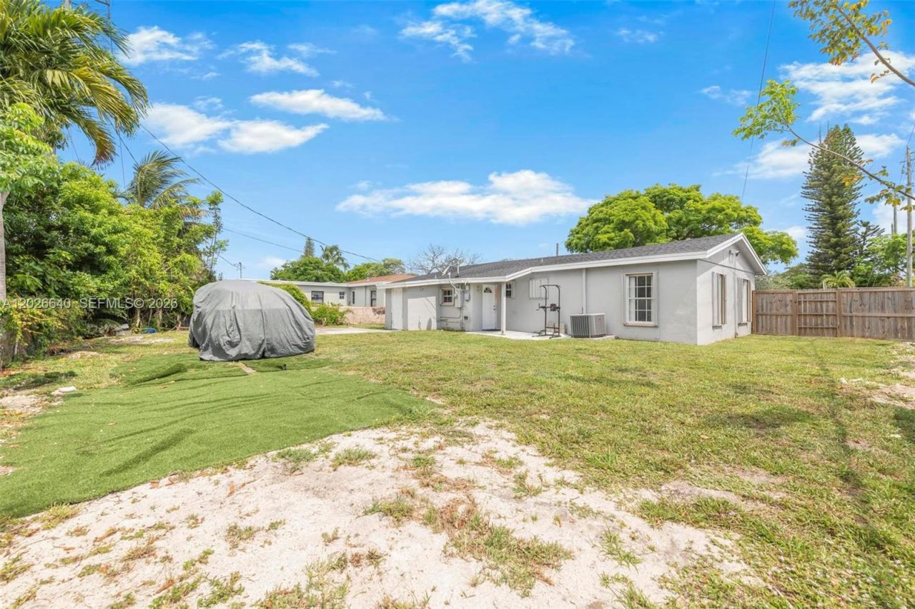 1200 NW 87th St , Unit 1, Miami, FL 33147 Photo