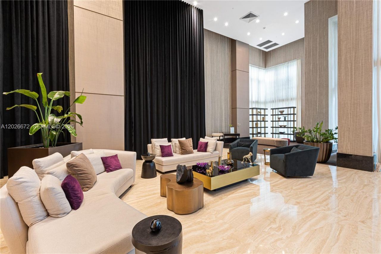 951 Brickell Ave , Unit 1801, Miami, FL 33131 Photo