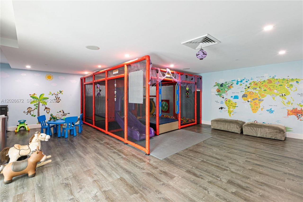 951 Brickell Ave , Unit 1801, Miami, FL 33131 Photo