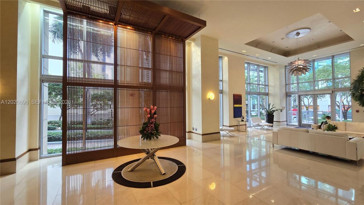 1060 Brickell Ave, Unit 1503, Miami, FL 33131 Photo