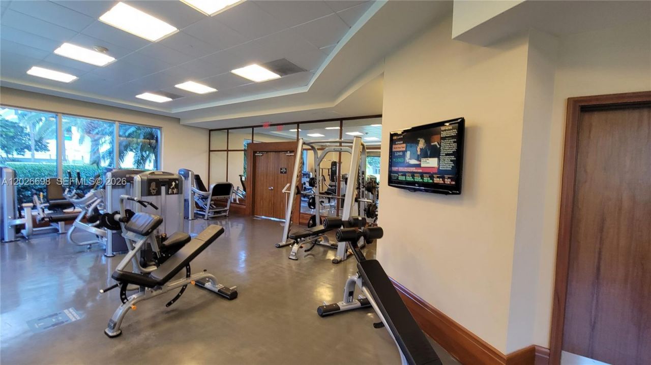 1060 Brickell Ave, Unit 1503, Miami, FL 33131 Photo