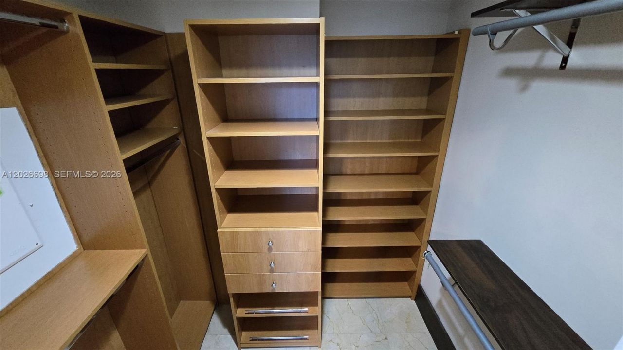 1060 Brickell Ave, Unit 1503, Miami, FL 33131 Photo