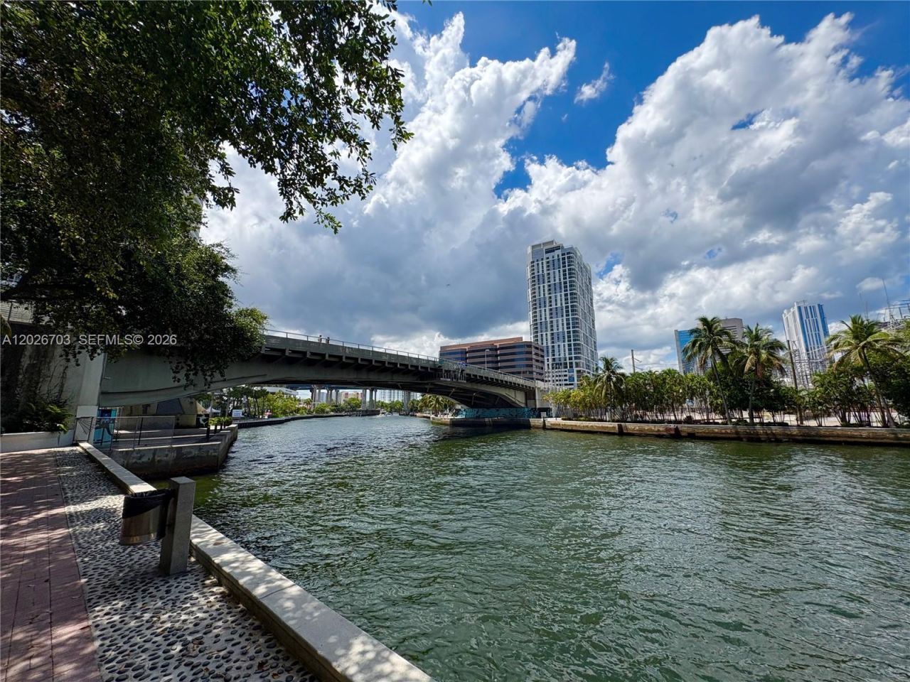 185 SW 7th St, Unit 2504, Miami, FL 33130 Photo