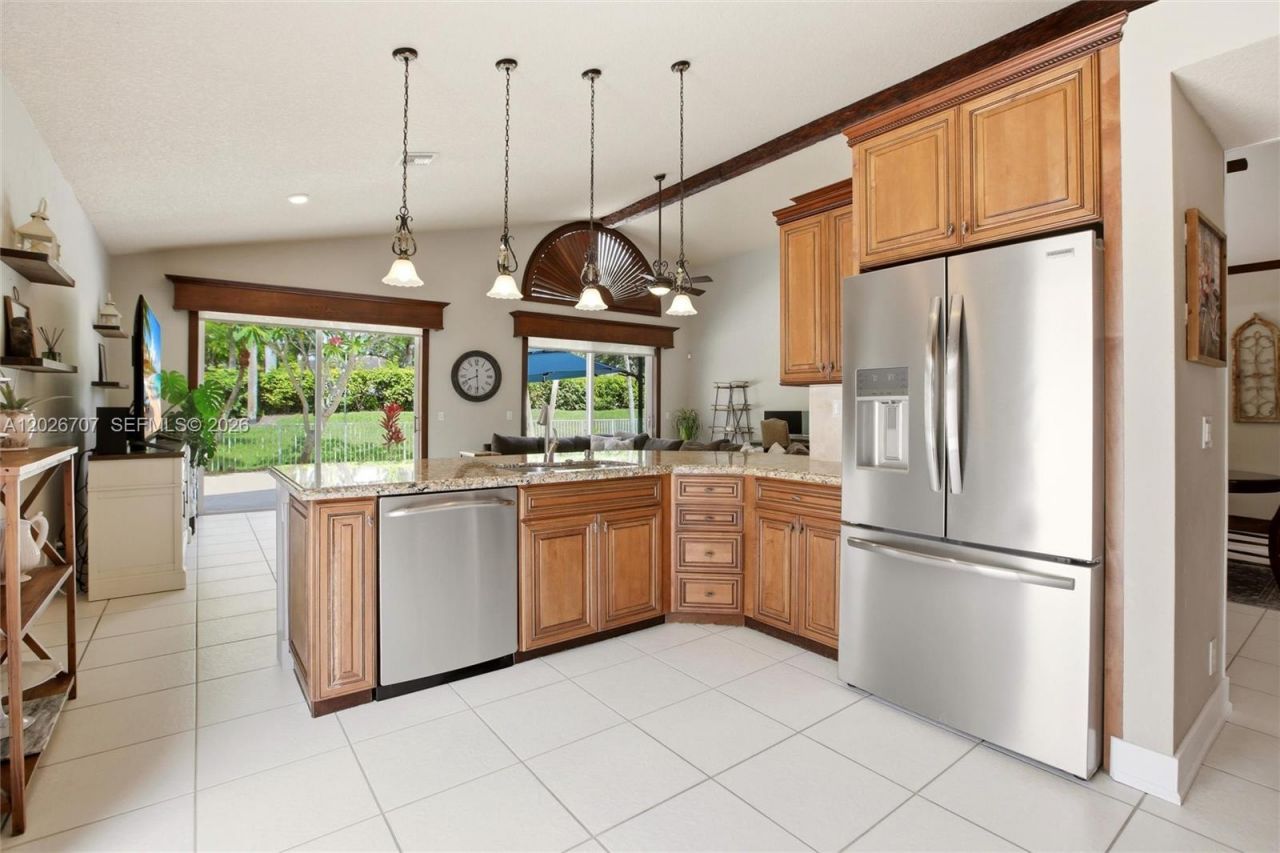 180 SW 167th Ave, Pembroke Pines, FL 33027 Photo