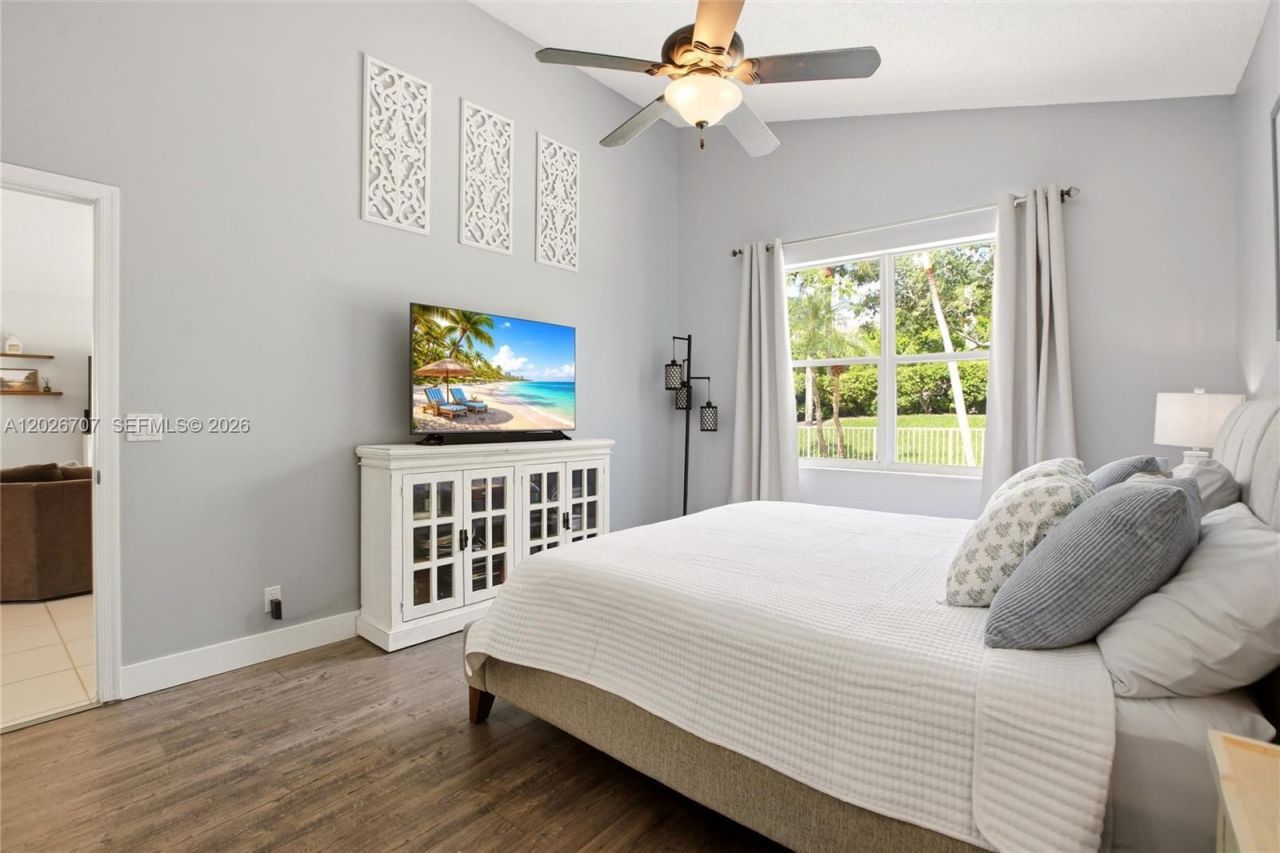 180 SW 167th Ave, Pembroke Pines, FL 33027 Photo