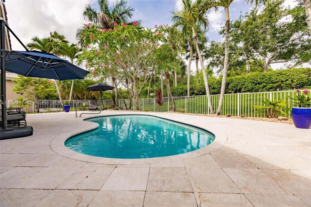 180 SW 167th Ave, Pembroke Pines, FL 33027 Photo