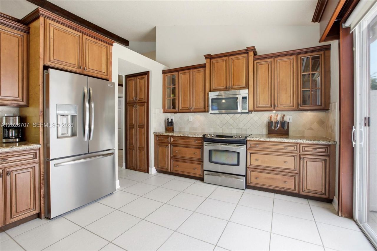 180 SW 167th Ave, Pembroke Pines, FL 33027 Photo