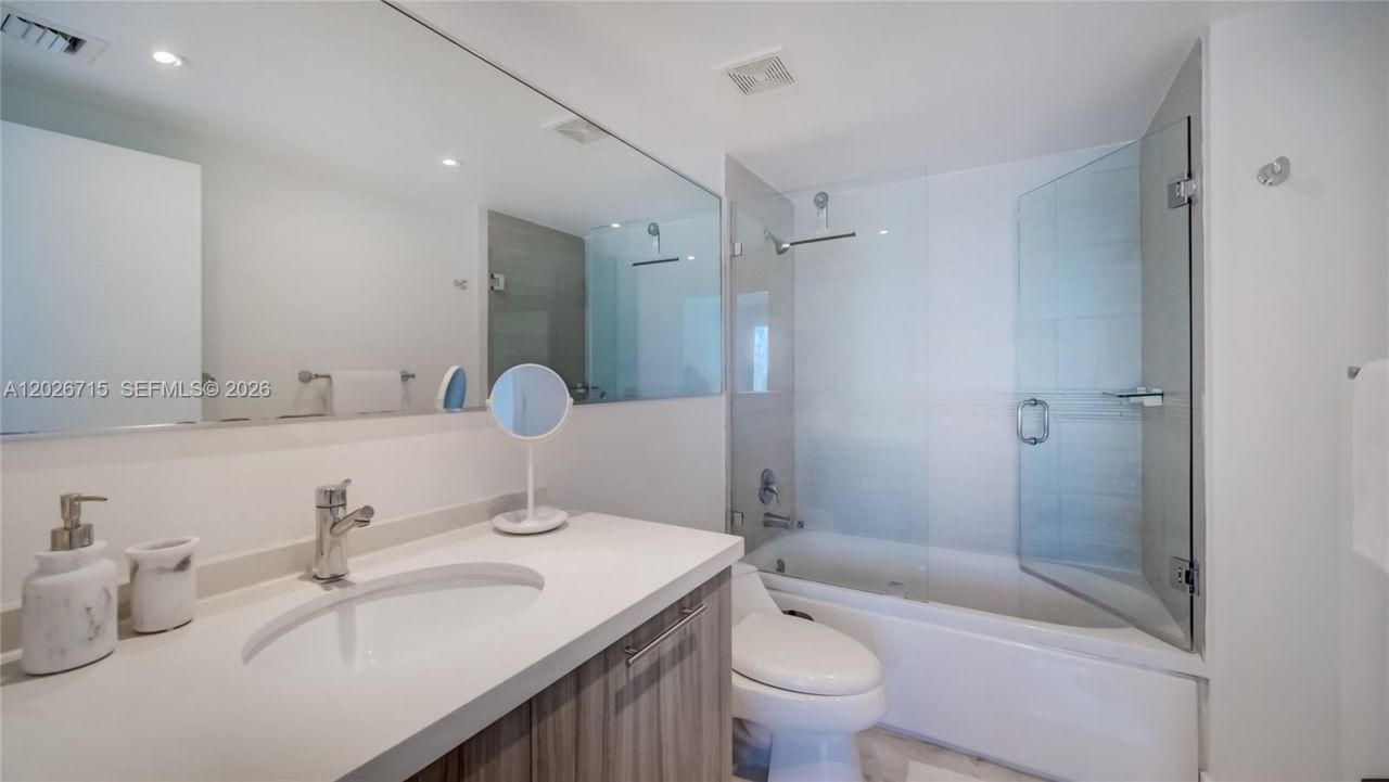 6700 Indian Creek Dr, Unit 1102, Miami Beach, FL 33141 Photo