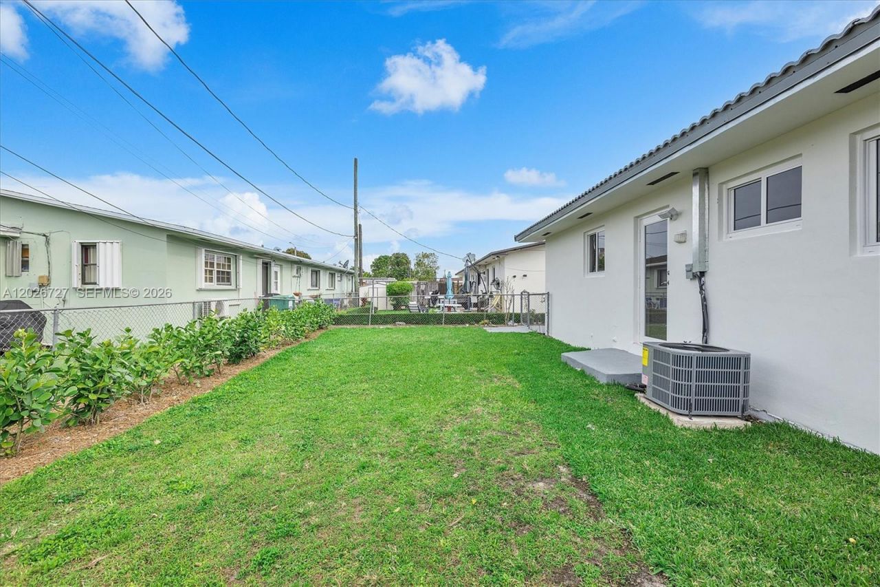3820 SW 92nd Ave , Unit 3820, Miami, FL 33165 Photo