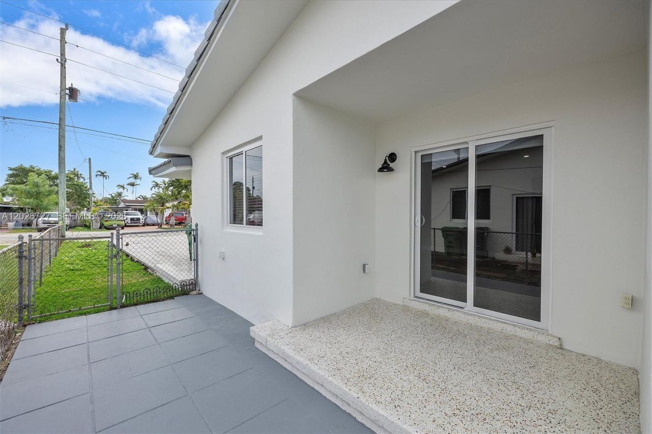 3820 SW 92nd Ave , Unit 3820, Miami, FL 33165 Photo