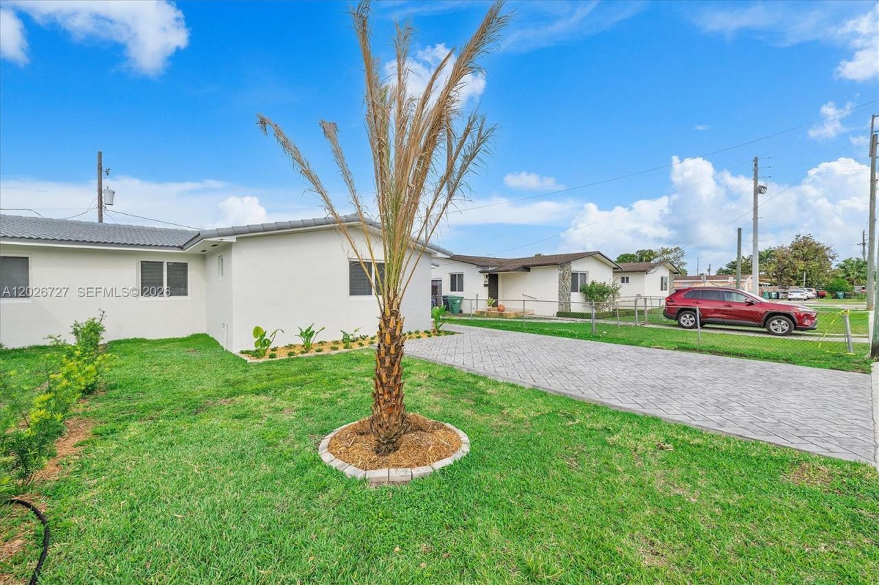 3820 SW 92nd Ave , Unit 3820, Miami, FL 33165 Photo