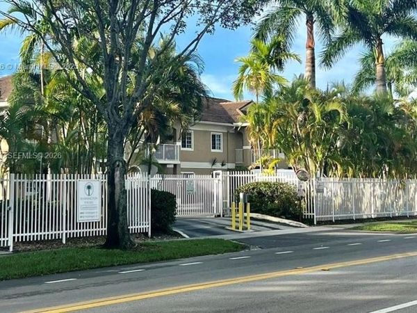 4812 Washington St , Unit 7, Hollywood, FL 33021
