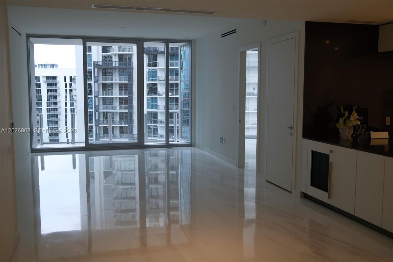 300 Biscayne Boulevard Way , Unit 2509W, Miami, FL 33131 Photo