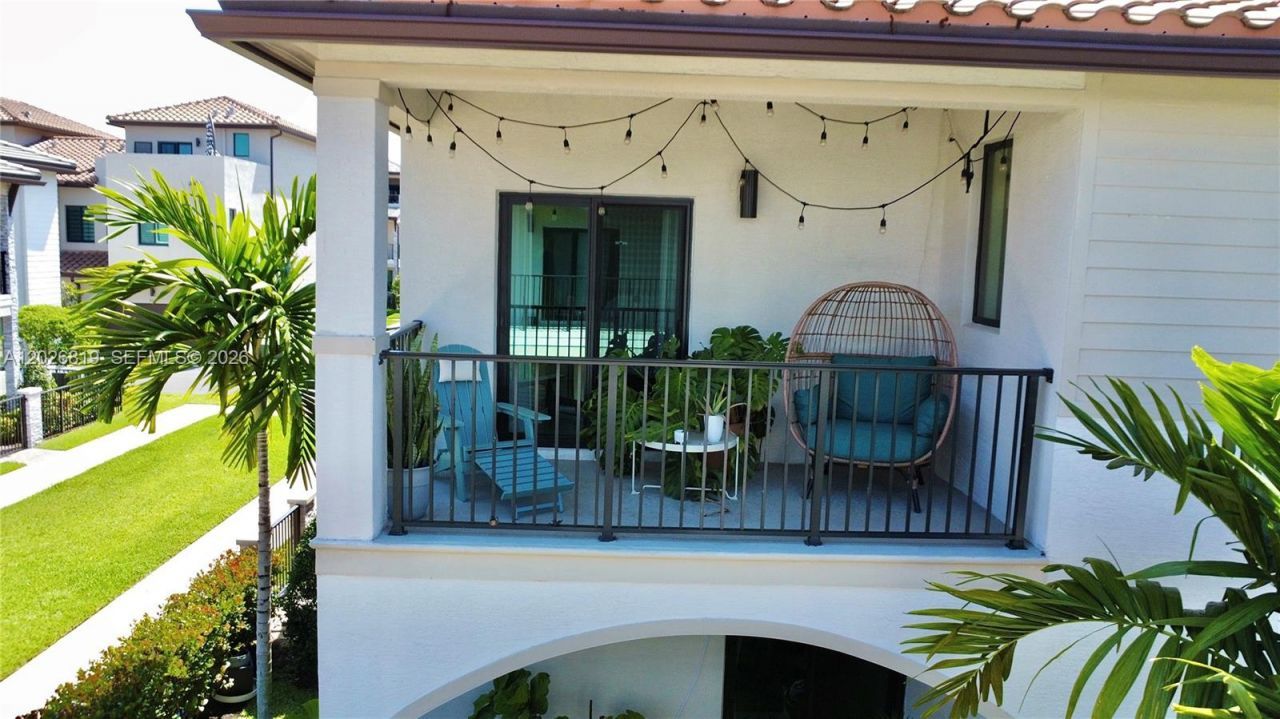 4718 NW 83rd Pkwy , Doral, FL 33166 Photo
