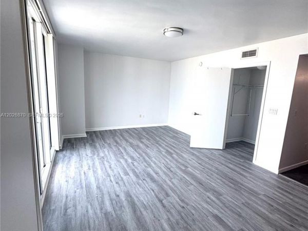 50 Biscayne Blvd, Unit 3303, Miami, FL 33132