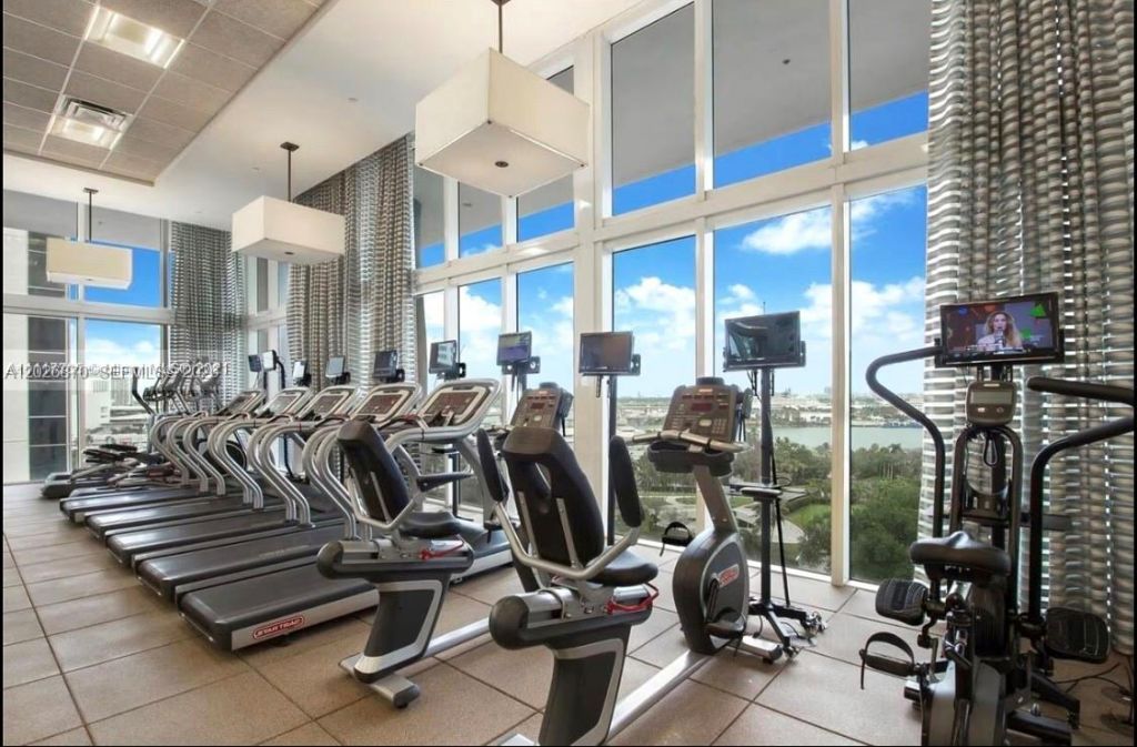 50 Biscayne Blvd , Unit 3303, Miami, FL 33132 Photo