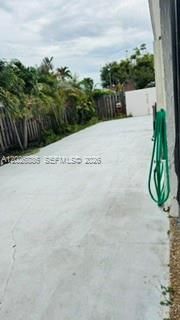 19642 NW 59th Pl, Hialeah, FL 33015 Photo