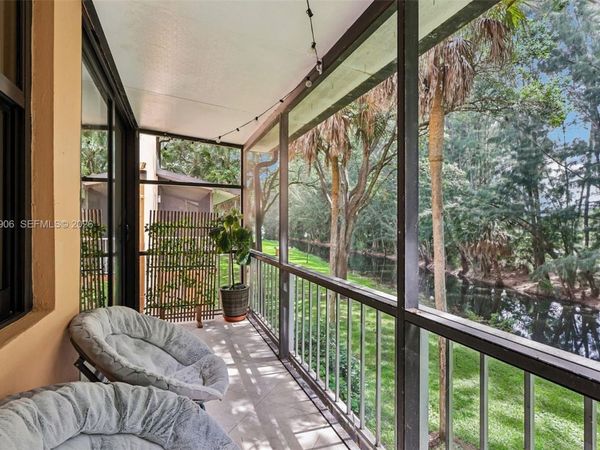 400 Commodore Dr , Unit 206, Plantation, FL 33325