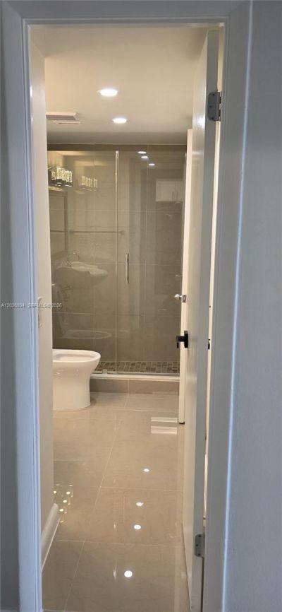 492 NW 165th St Rd , Unit C-511, Miami, FL 33169 Photo
