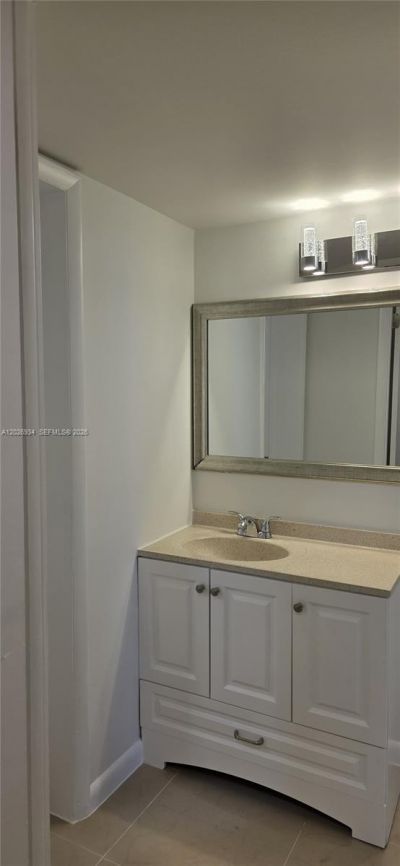 492 NW 165th St Rd , Unit C-511, Miami, FL 33169 Photo