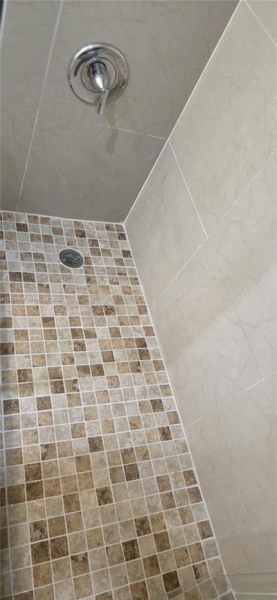 492 NW 165th St Rd , Unit C-511, Miami, FL 33169 Photo