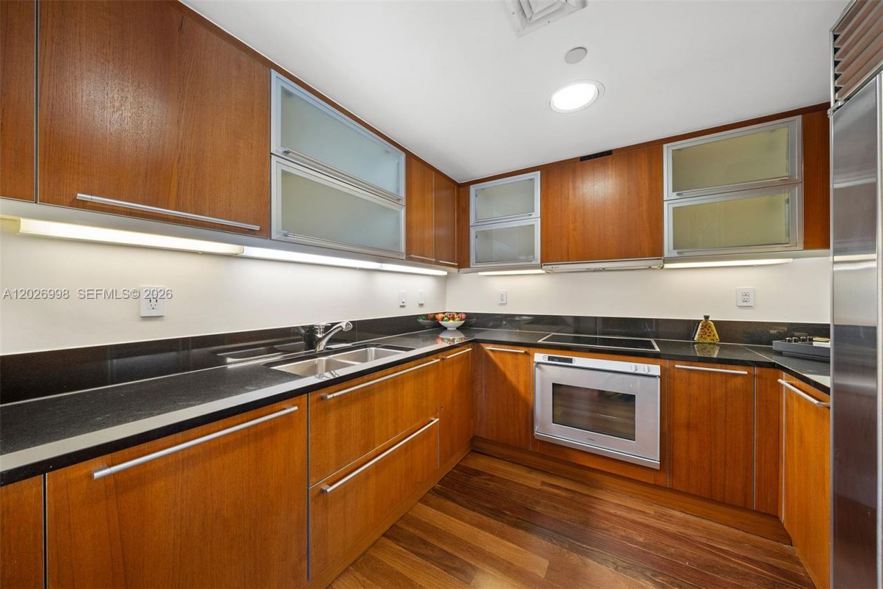 101 20th St, Unit 2404, Miami Beach, FL 33139 Photo