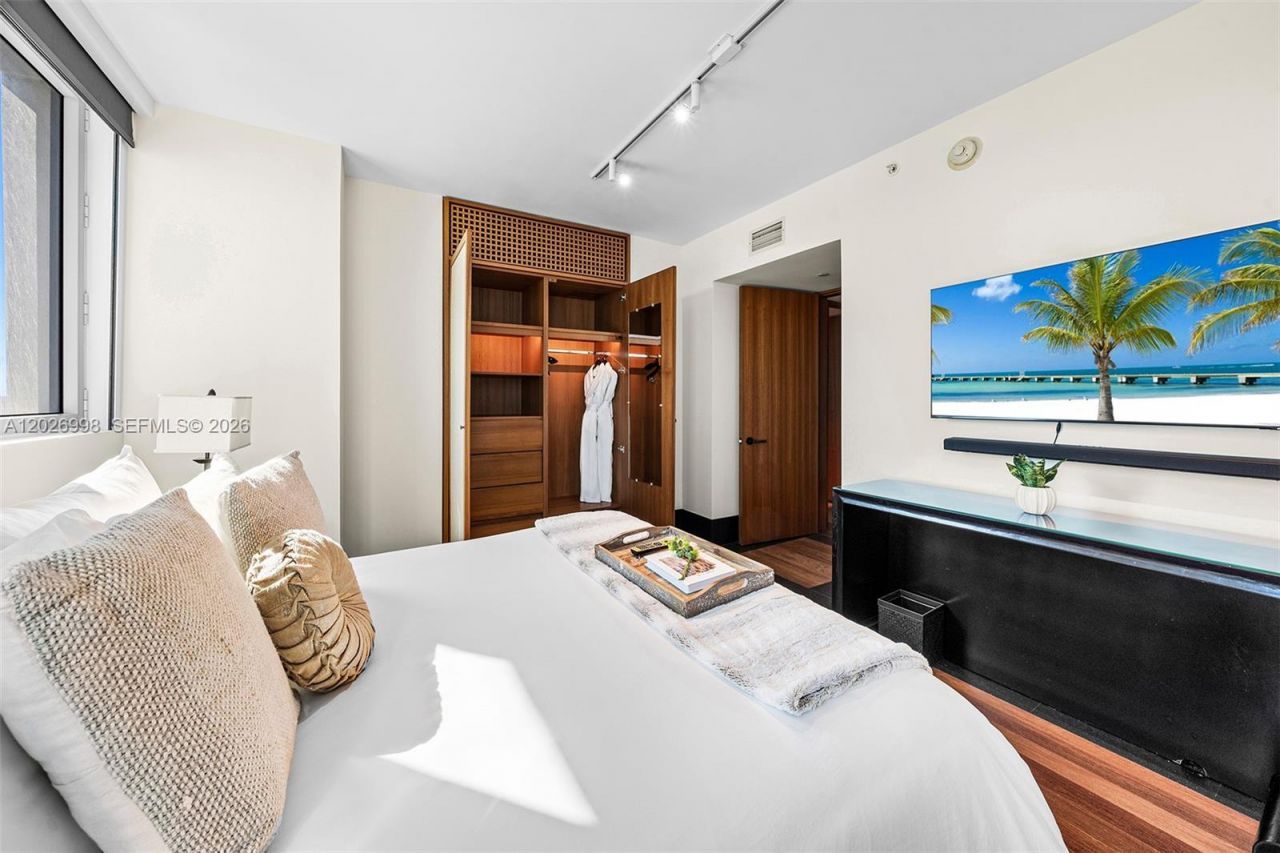101 20th St, Unit 2404, Miami Beach, FL 33139 Photo