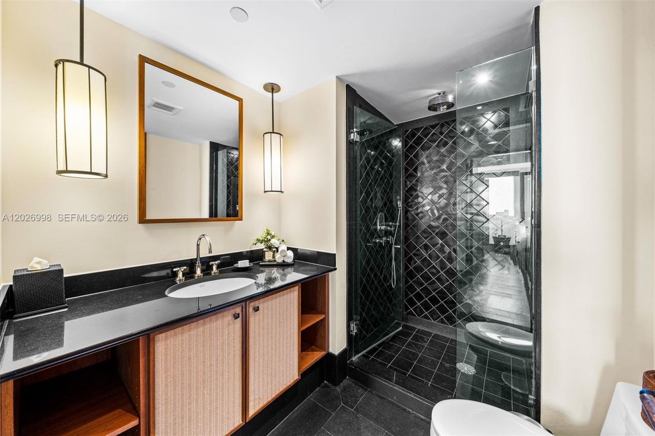 101 20th St, Unit 2404, Miami Beach, FL 33139 Photo