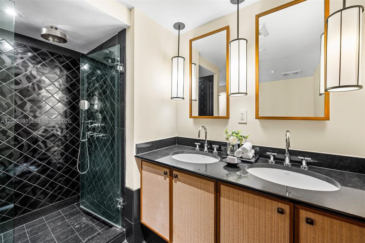 101 20th St, Unit 2404, Miami Beach, FL 33139 Photo