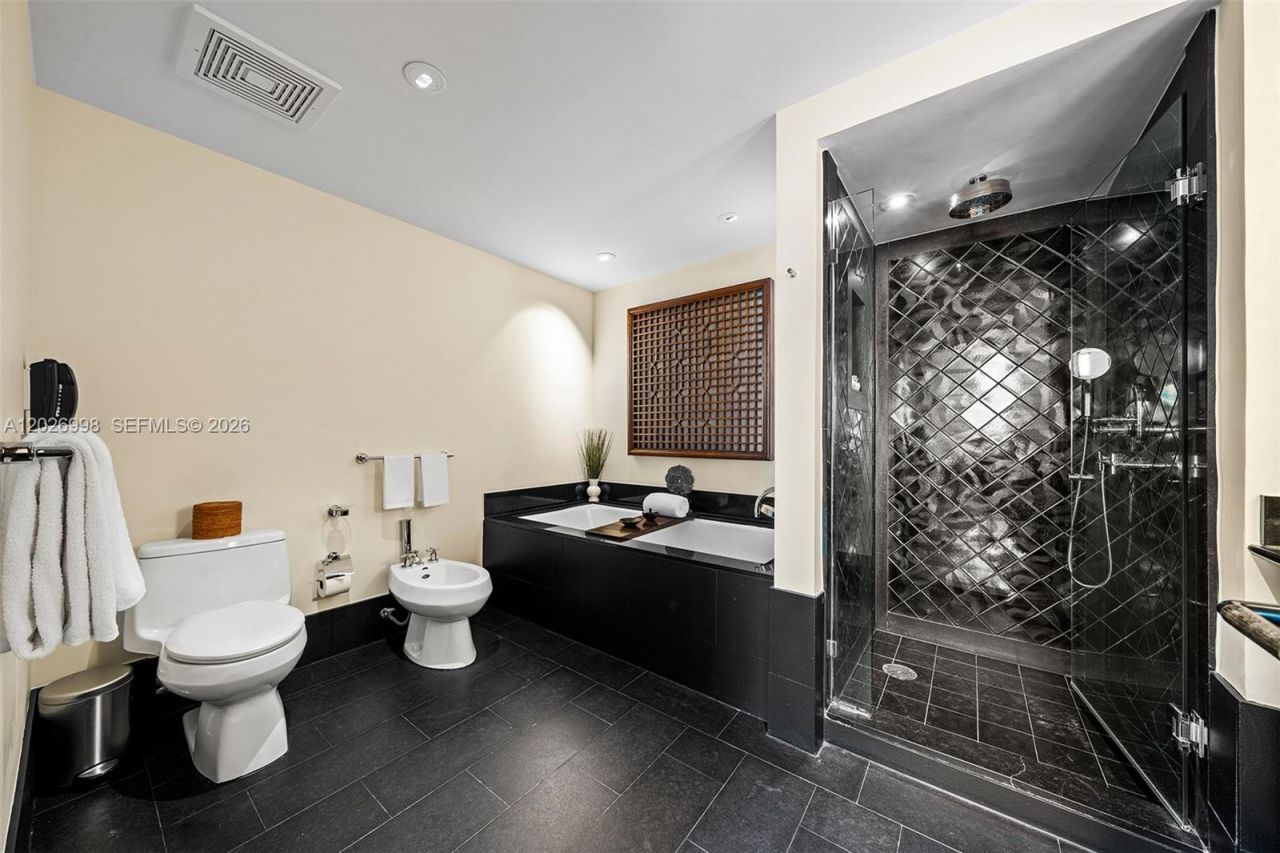 101 20th St, Unit 2404, Miami Beach, FL 33139 Photo