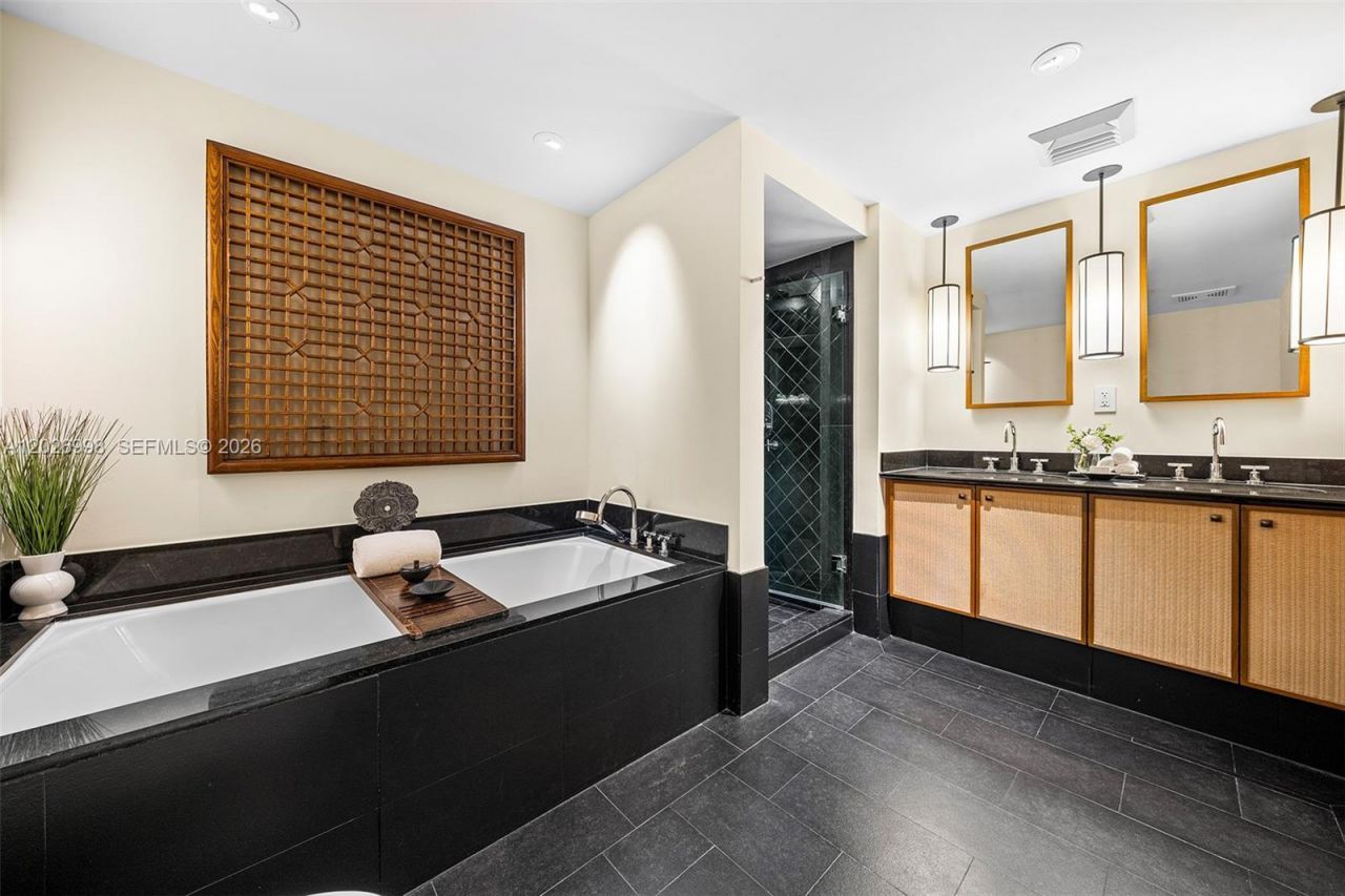 101 20th St, Unit 2404, Miami Beach, FL 33139 Photo