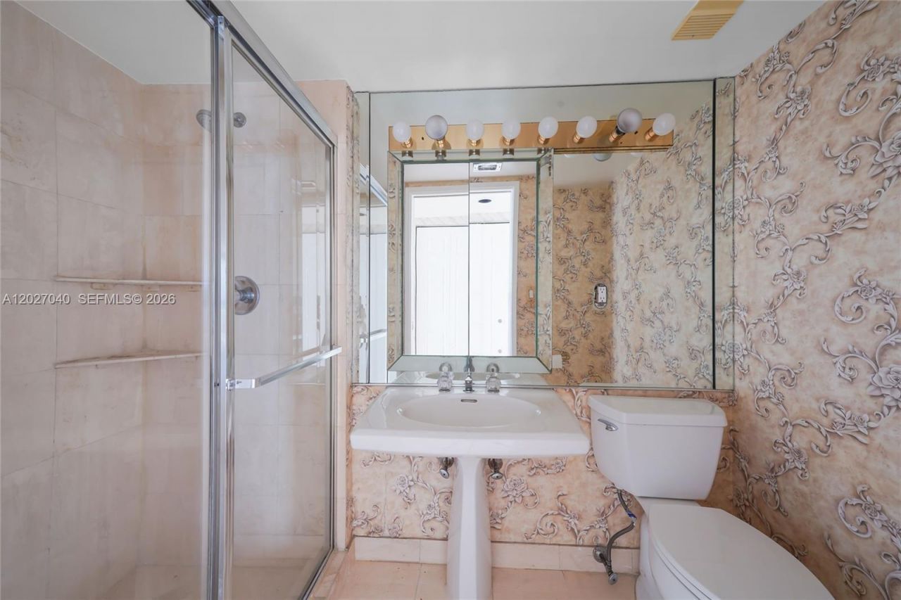 3600 Mystic Pointe Dr , Unit 812, Aventura, FL 33180 Photo