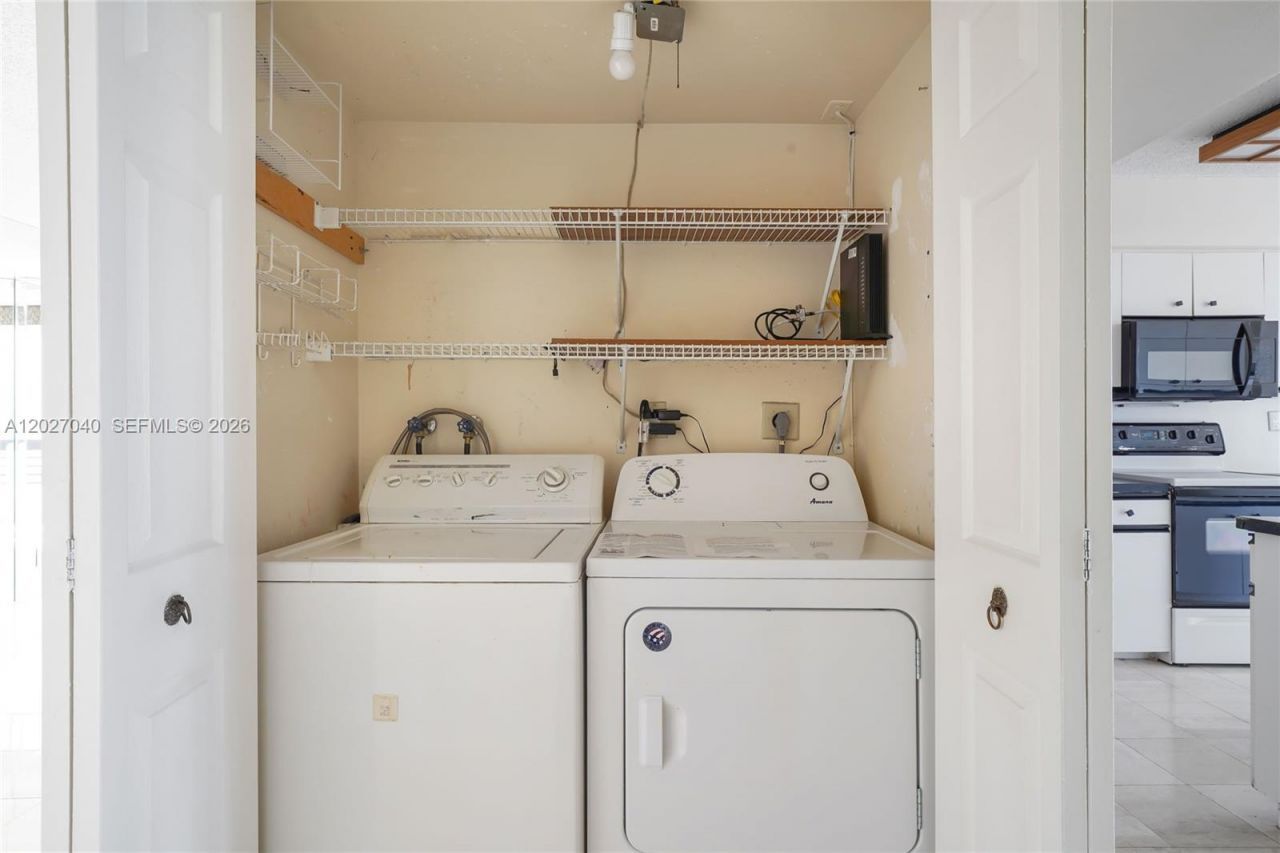 3600 Mystic Pointe Dr , Unit 812, Aventura, FL 33180 Photo