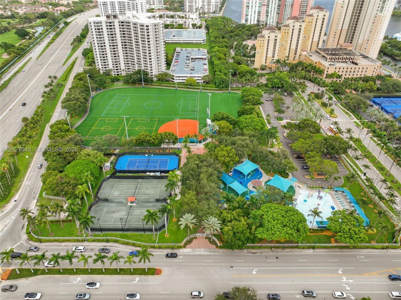 3600 Mystic Pointe Dr , Unit 812, Aventura, FL 33180 Photo