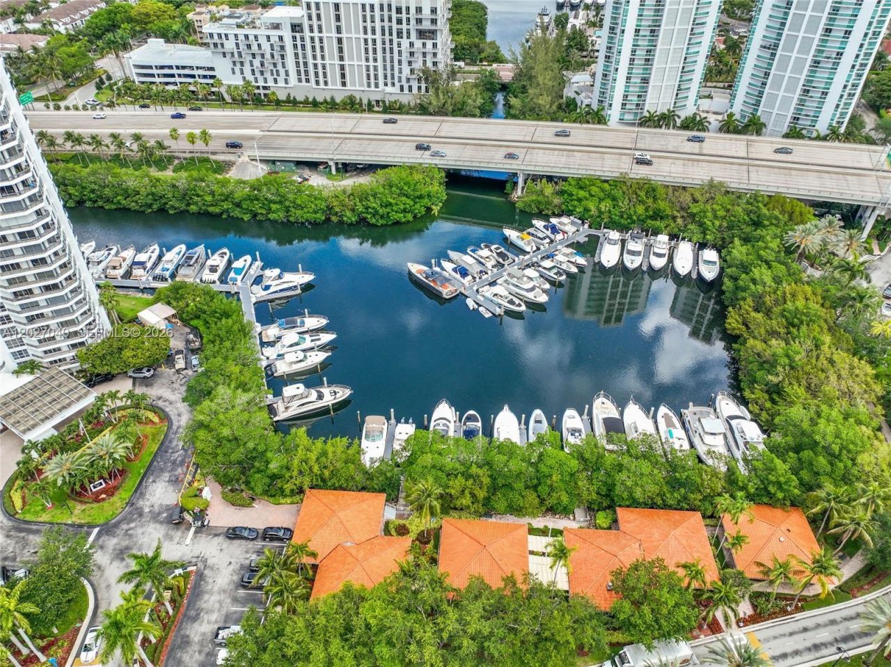 3600 Mystic Pointe Dr , Unit 812, Aventura, FL 33180 Photo