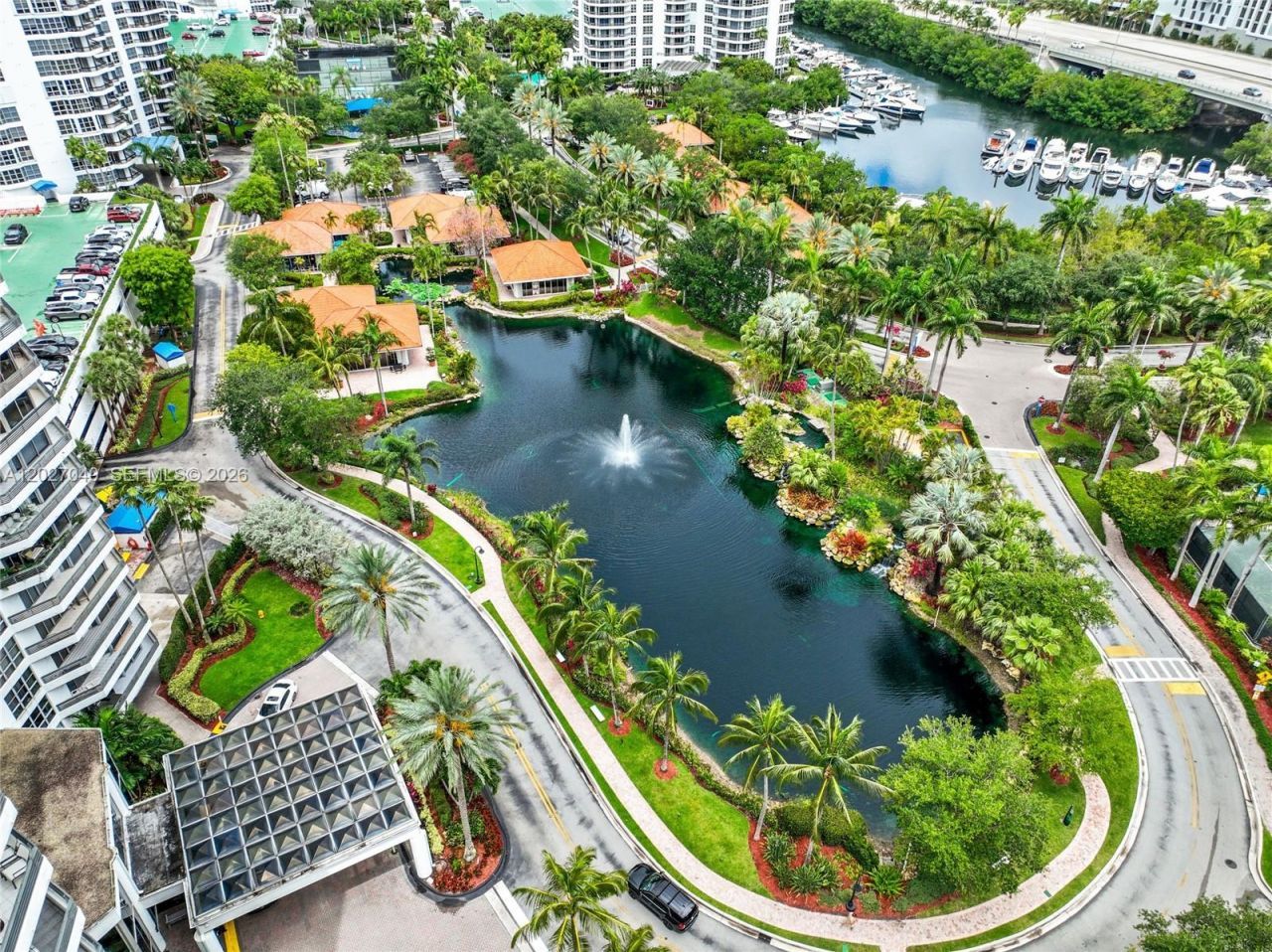 3600 Mystic Pointe Dr , Unit 812, Aventura, FL 33180 Photo